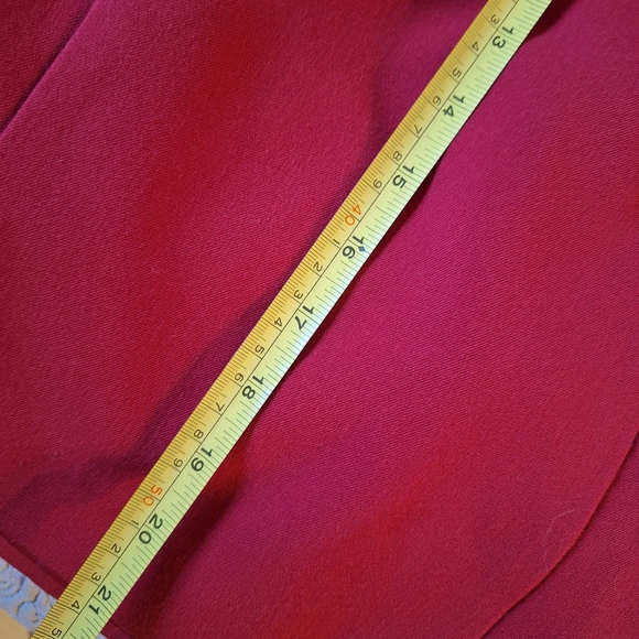 Elegant Red Women's Skirt - Picture 7 of 8